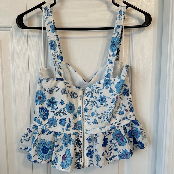Bloomingdale’s Aqua Crop Cami NWT sz. XL - Picture 4 of 5